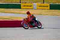 Vintage-motorcycle-club;eventdigitalimages;mallory-park;mallory-park-trackday-photographs;no-limits-trackdays;peter-wileman-photography;trackday-digital-images;trackday-photos;vmcc-festival-1000-bikes-photographs